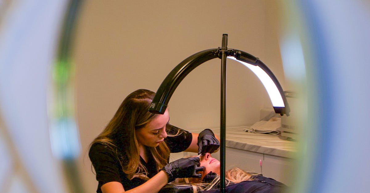 The Role of Undertones in Pigment Selection